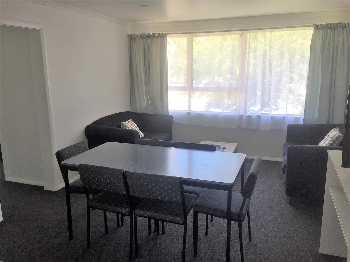 Fairway Motel & Apartments Уанака Екстериор снимка