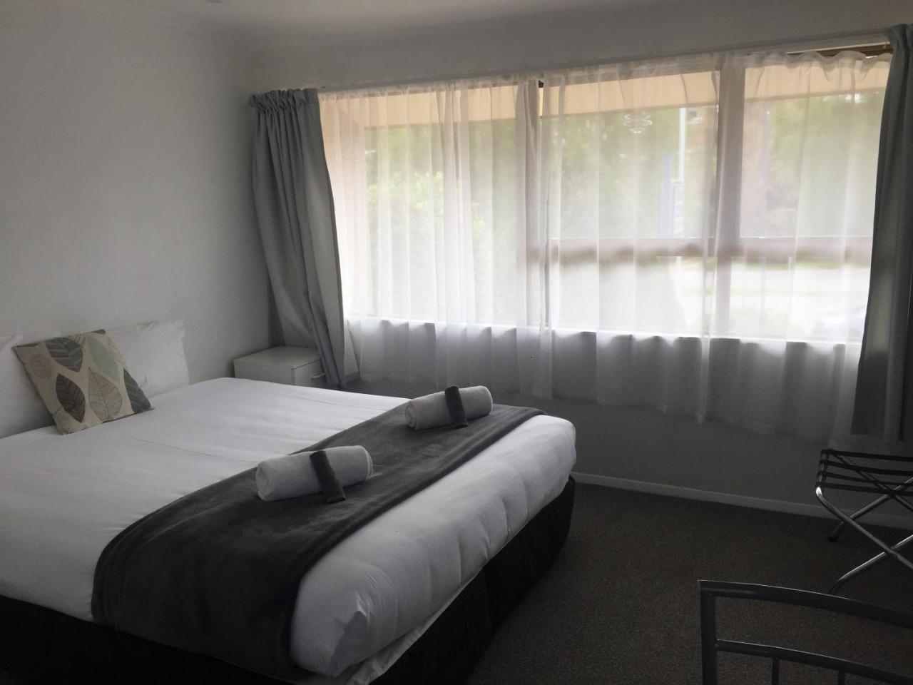 Fairway Motel & Apartments Уанака Екстериор снимка